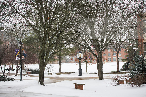 StudentsReturnWinterCampus0125AWB_6851