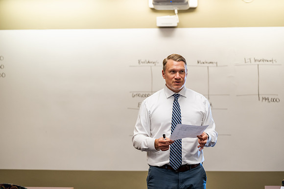 COBEAccountingProfHinkel1026AWB_4752