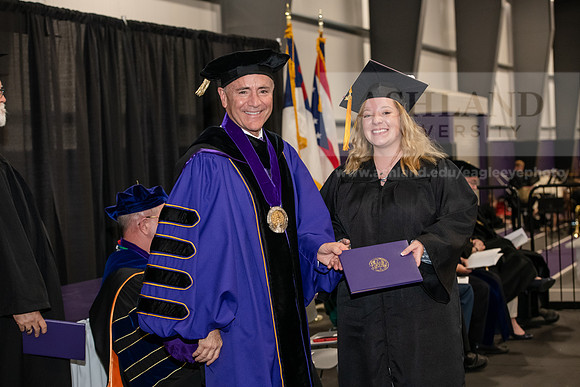 083SPGraduate0523ALW_3208