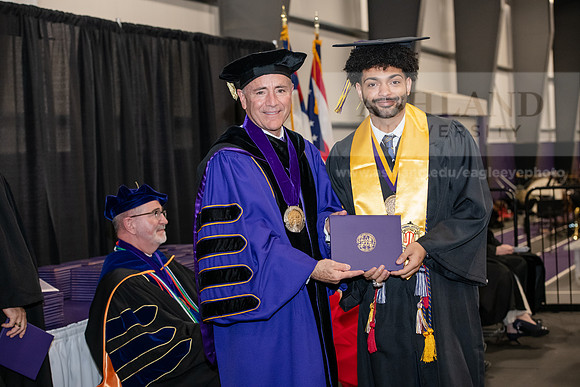 115SPGraduate0523ALW_2687