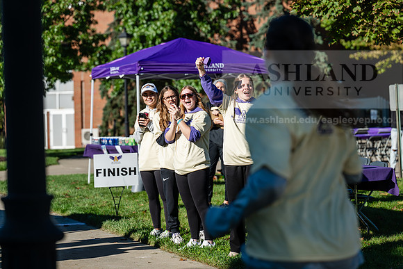 Homecoming5kRunWalk1026AWB_1454