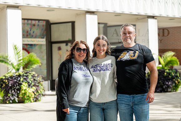 HomecomingAlumniGeneral1026AWB_1874