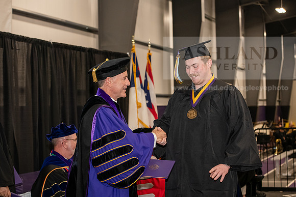 146SPGraduate0523ALW_3085