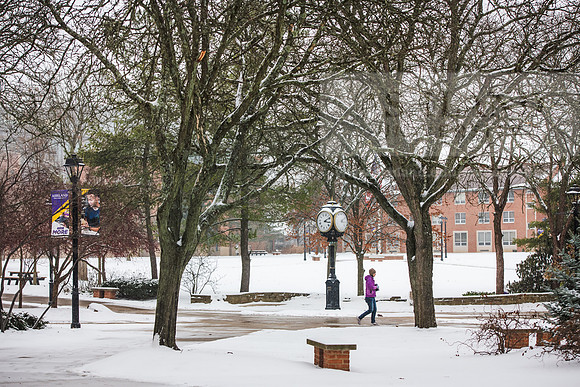 StudentsReturnWinterCampus0125AWB_6873