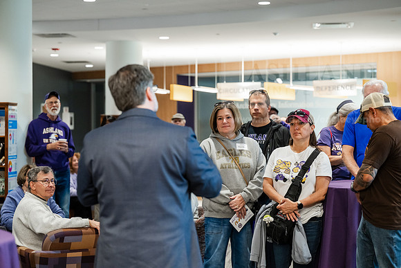 HomecomingWelcomeCoffee1026AWB_2044