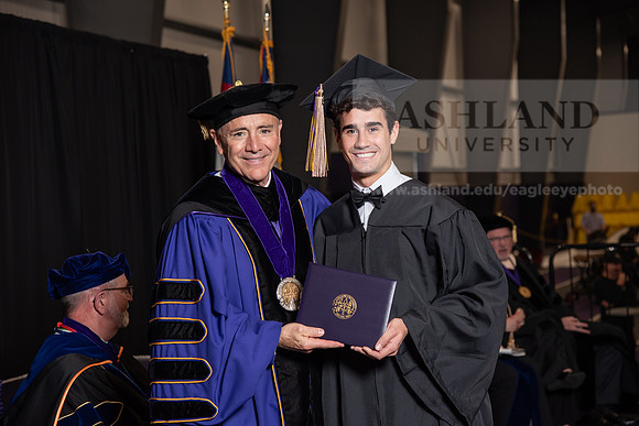 203SpGradBachelorScienceBusiness0524TR_DSC_5460