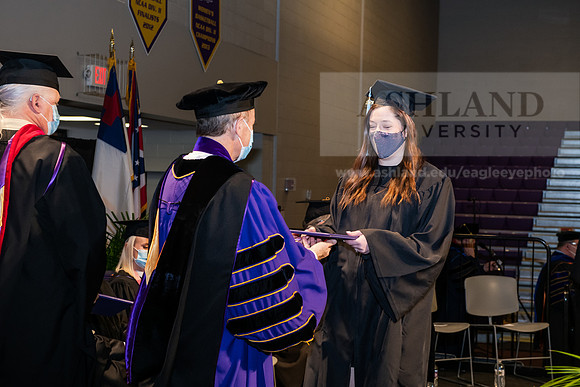 079BachelorEducationWiGrad1221ALW_7068