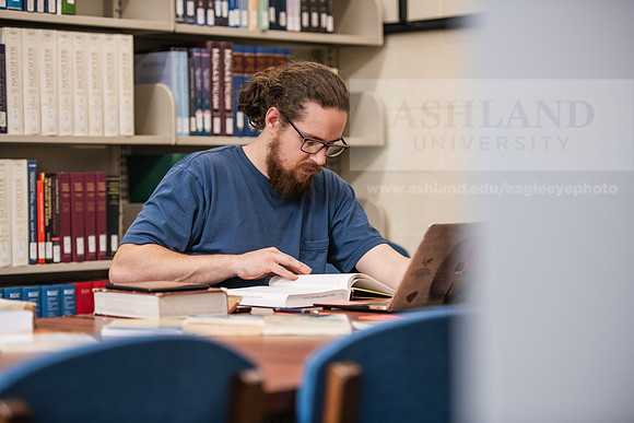 TheologicalSeminaryMasterDivinity0425AWB_8857