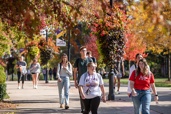 FallCampusLife1024AWB_5772