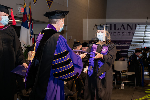 125MasterBusinessWiGrad1221ALW_6768