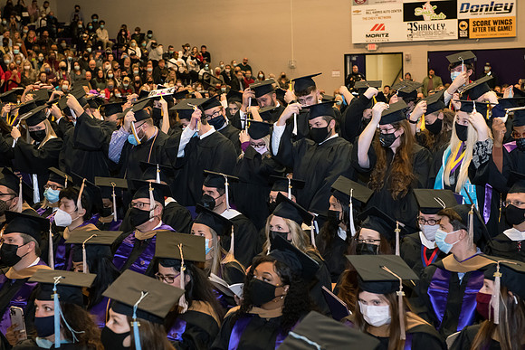 231WiGradCeremony1221ALW_7166