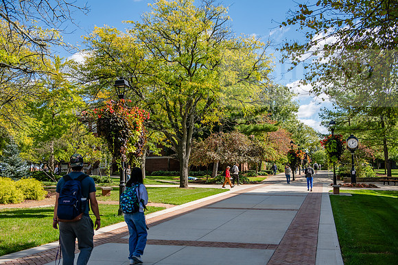 FallCampusLife1024AWB_1771