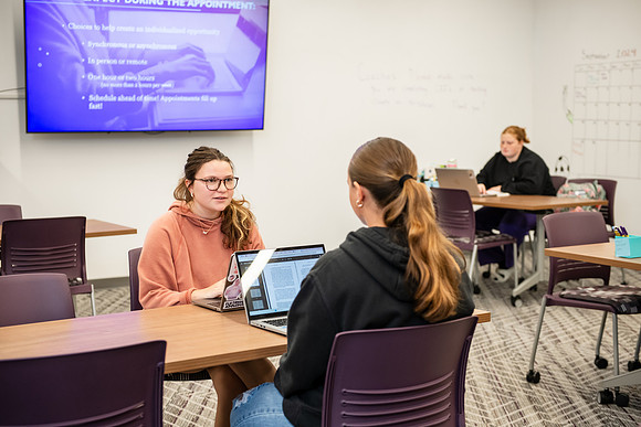 WCCStudentStudy1024AWB_8204