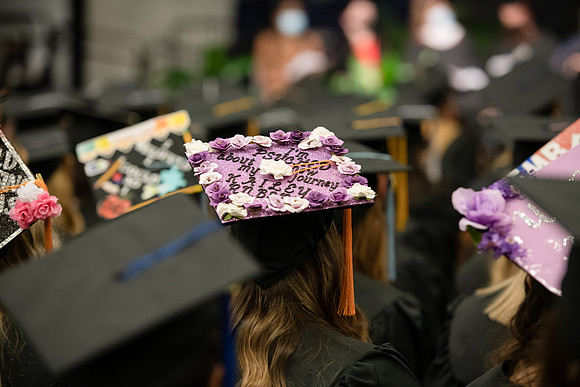 164WiGradCeremony1221ALW_6463