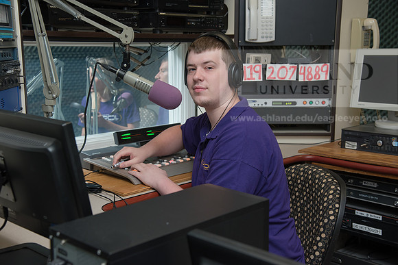 WRDLRadio0916ALW_8228