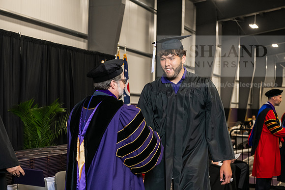 035SPGradBachelorArts0525AWB_3401
