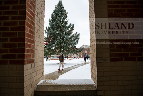 StudentsReturnWinterCampus0125AWB_6359