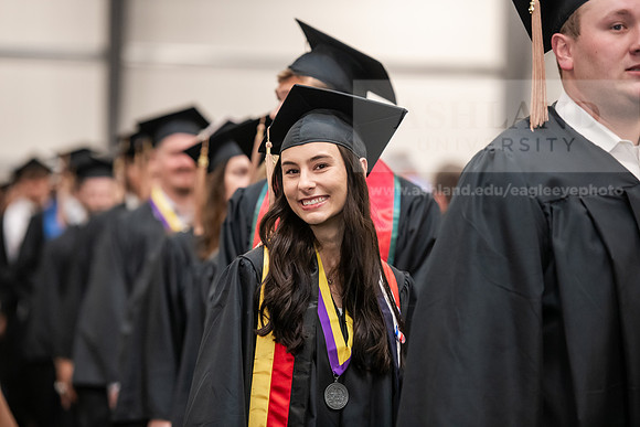 289SpGradProcessional0525AWB_2508
