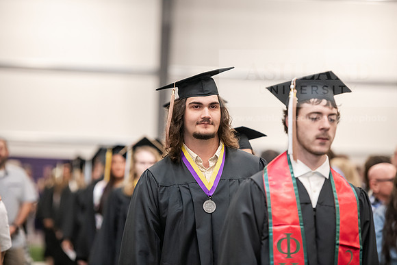 313SpGradProcessional0525AWB_2531