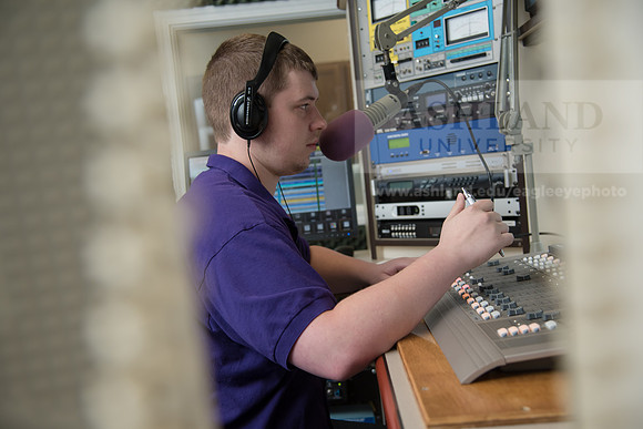 WRDLRadio0916ALW_8242