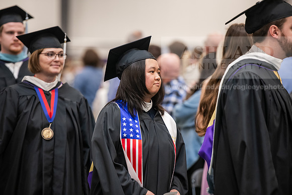113SpGradProcessional0525AWB_2392
