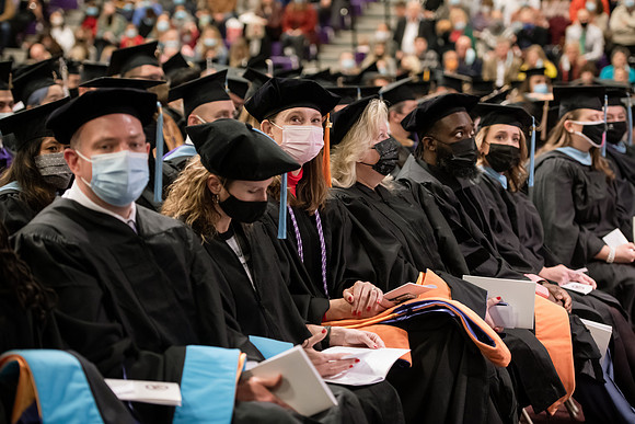 124WiGradCeremony1221ALW_6414