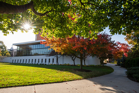 FallCampusLife1024AWB_5174