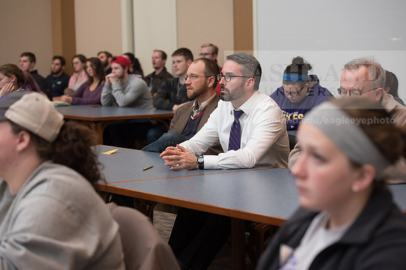 Ashland Center for Nonviolence - War in the Bible Panel Discussi