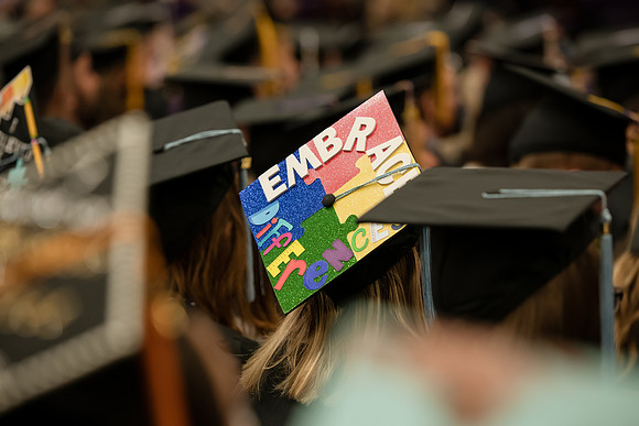 148WiGradCeremony1221ALW_6449