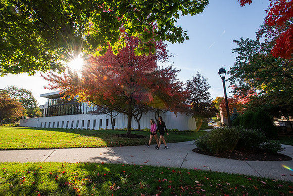 FallCampusLife1024AWB_5161