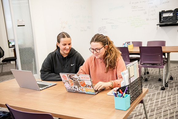 WCCStudentStudy1024AWB_8183