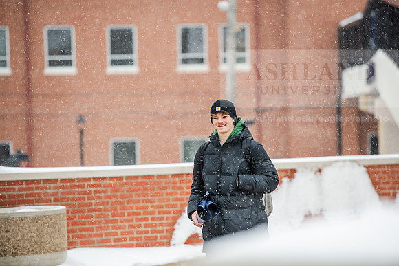 StudentsReturnWinterCampus0125AWB_6620