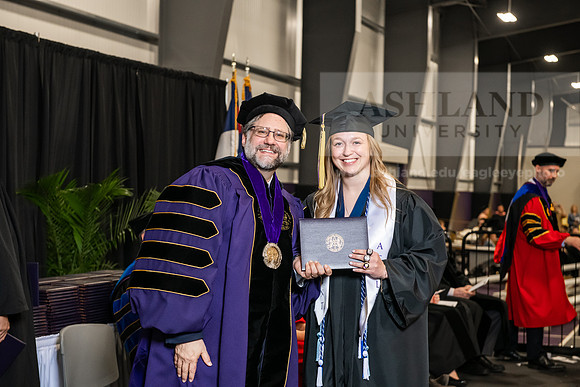 120SPGradBachelorScience0525AWB_3873