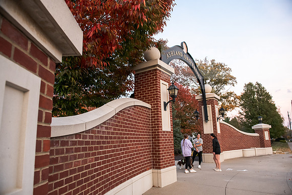 FallCampusLife1024AWB_7812