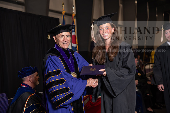 169SpGradBachelorScienceBusiness0524TR_DSC_5444