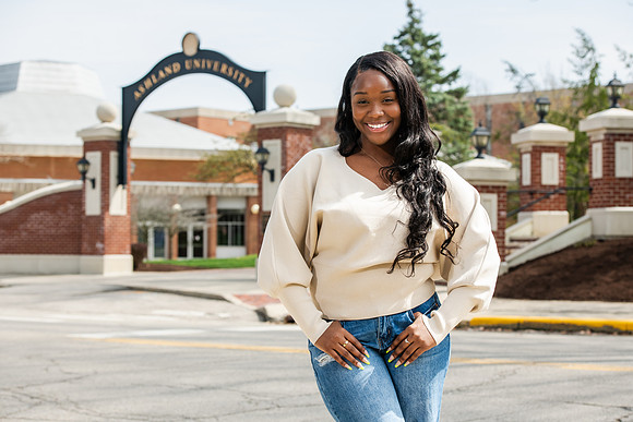 MBAAmyaBrown0425AWB_5552
