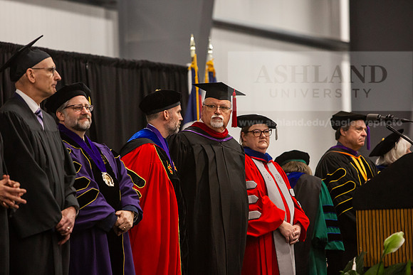 026SpGradProcessional0525JH6Q8B8132