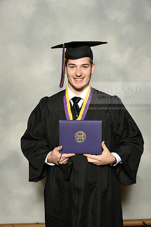 040BachelorEducationWiGrad1221MP7_0989
