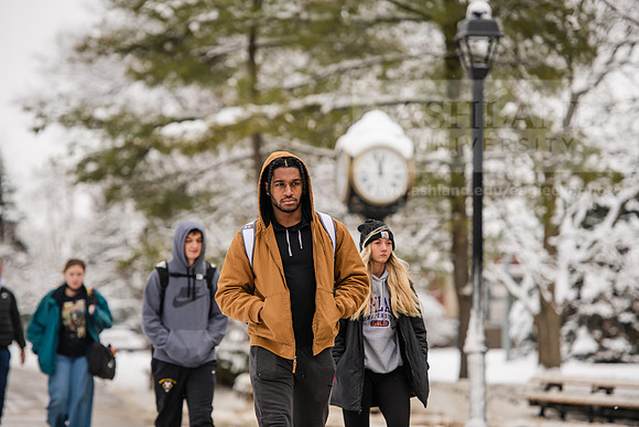 WinterCampusLife0123ALW_4251