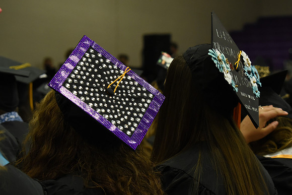 103WiGradCeremony1221MP7_0283