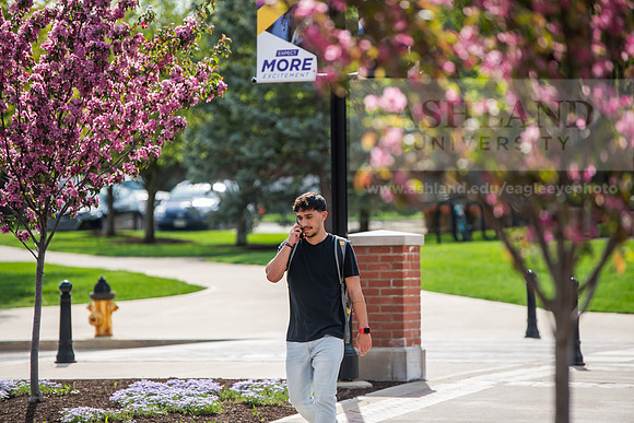 102SpringCampusLife0425AWB_0018
