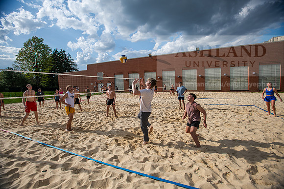 178SpringCampusLife0425AWB_0324