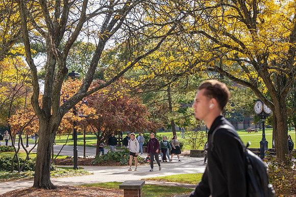 FallCampusLife1024AWB_5562