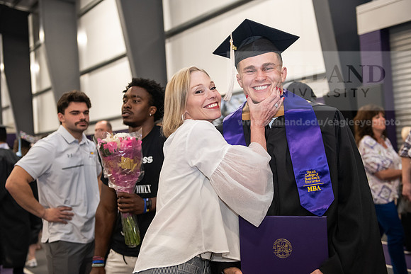 018SpGradPostCeremony0524AWB_9975