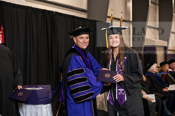 146SpGradBachelorNursing0524AWB_9804