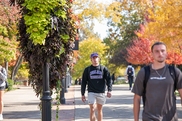 FallCampusLife1024AWB_5781