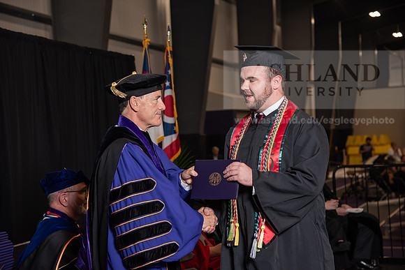 122SpGradBachelorScienceBusiness0524TR_DSC_5422