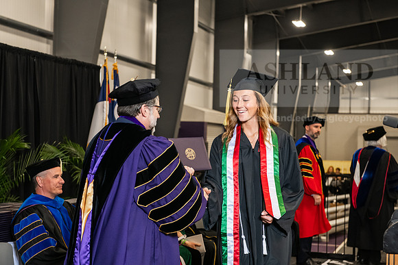054SPGradBachelorScience0525AWB_3816