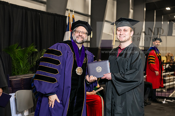133SPGradBachelorScience0525AWB_3884