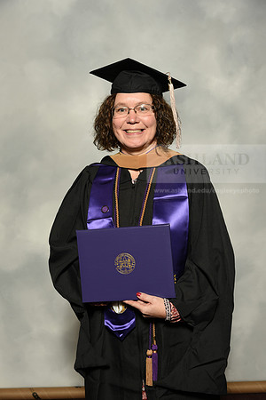 046MasterBusinessWiGrad1221MP7_0680
